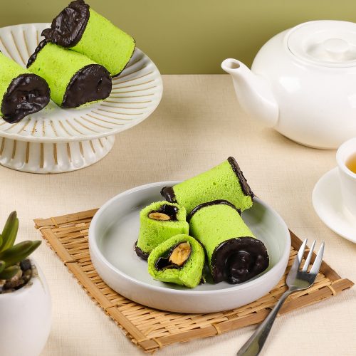 BANANA PANDAN ROLL – PCS